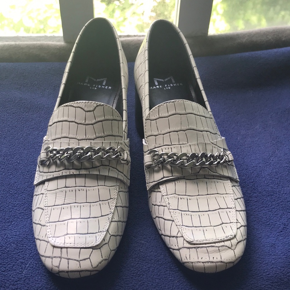 Women’s-Girls Size 5 low healed loafers in White by Marc Fisher. Never worn